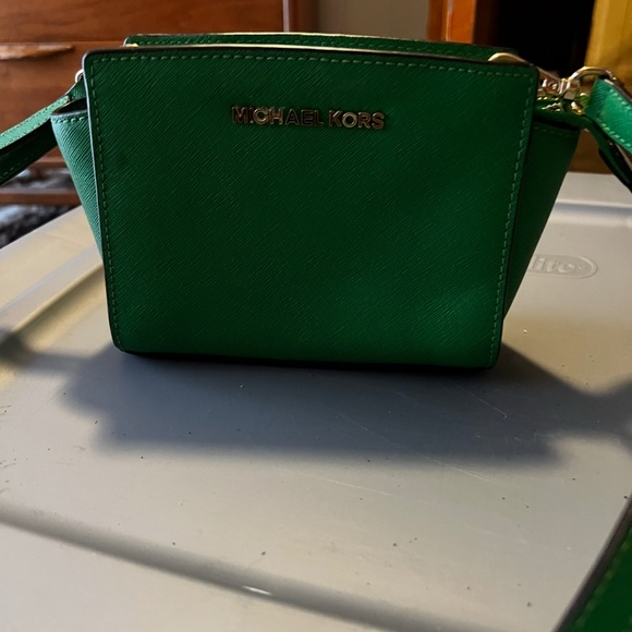 Micheal kors green handbag - Picture 1 of 2